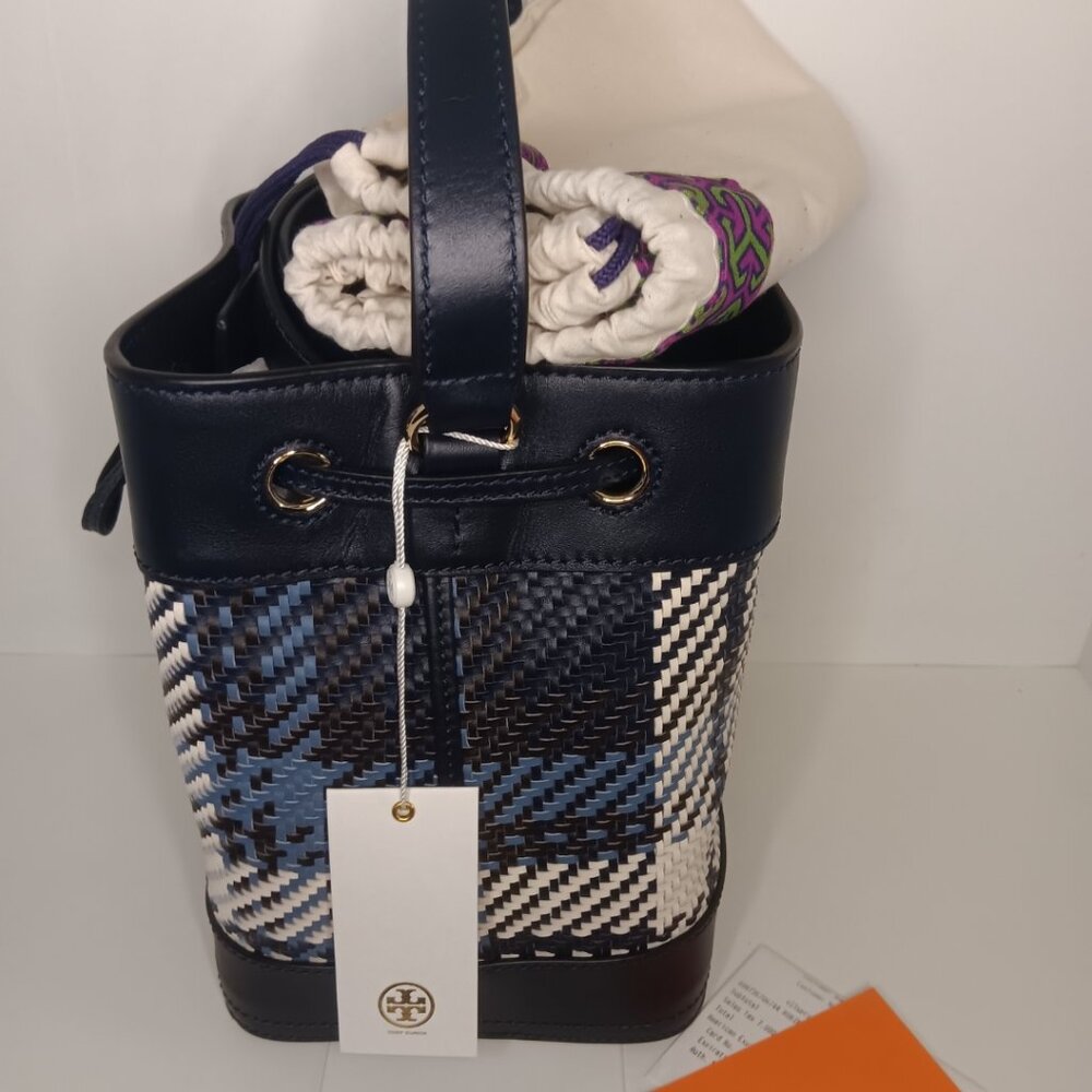 NWT RARE TORY BURCH ROBINSON PLAID BUCKET BAG - Picture 2 of 12